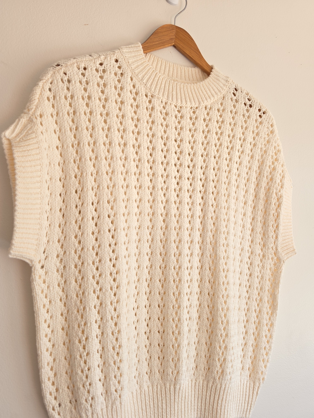 LOFT Cream Open-Knit Sleeveless Sweater Top Vest Large Classic Costal - Picture 2 of 6